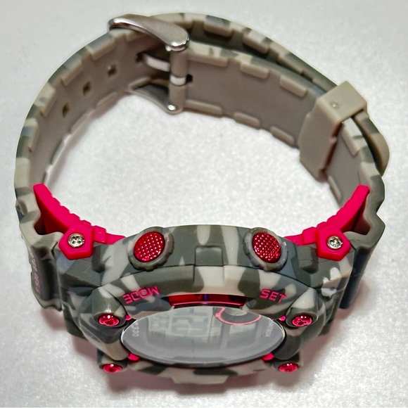 NEW Unisex 46mm Hot Pink & Gray Camo Digital Chronograph Armitron Watch WR330ft - Picture 8 of 17